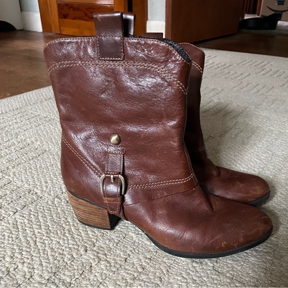 Clarks Brown Leather Ankle Boots